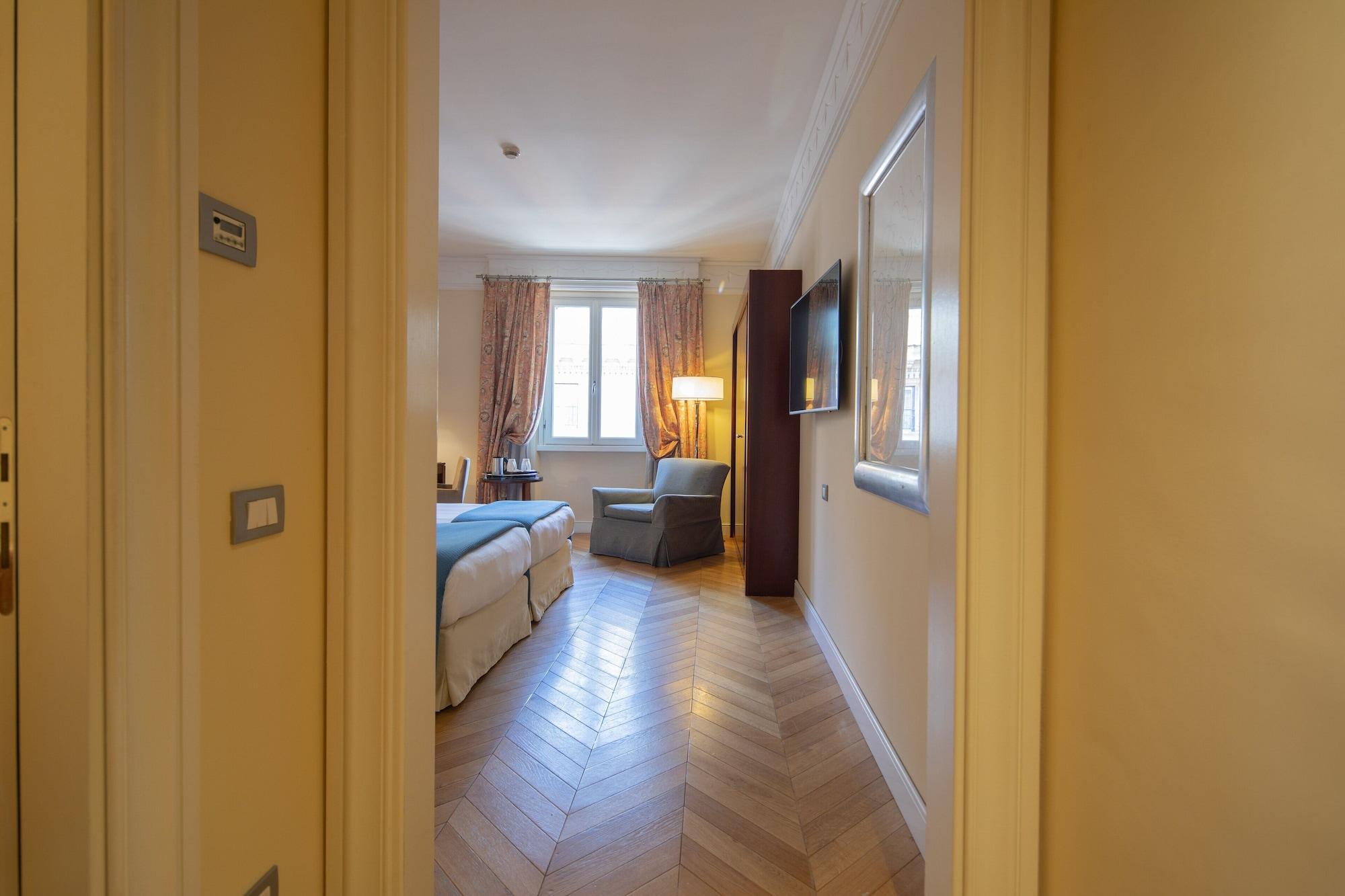 Hotel Rose Garden Palace 4*