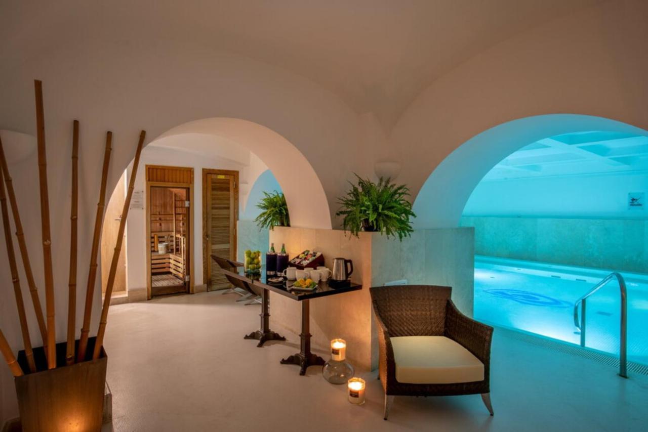 Hotel Rose Garden Palace 4*